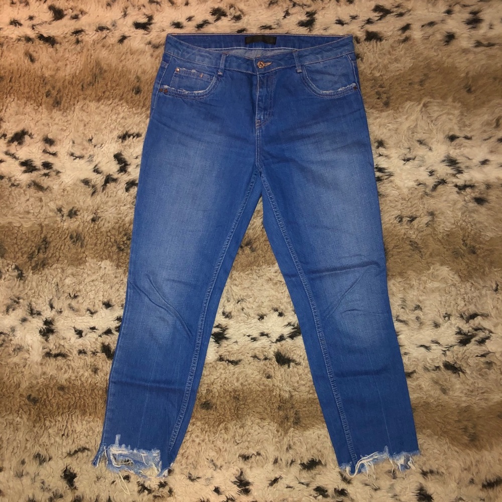 Zara blue frayed jeans